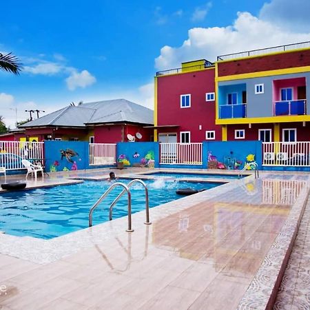 Kikis Court Resort Hohoe Exterior foto